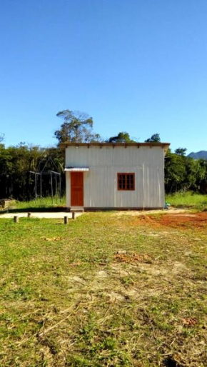 Microcasa no campo